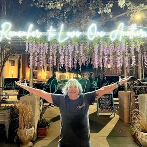 Meet your Posher, Diana